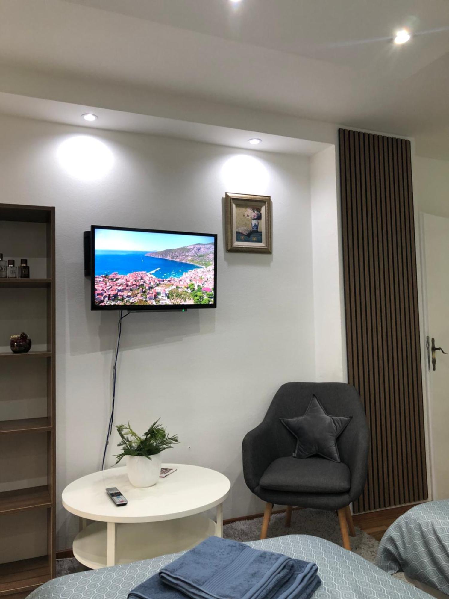 Welcome To The Apartment Mesic- Airport Saraybosna Dış mekan fotoğraf
